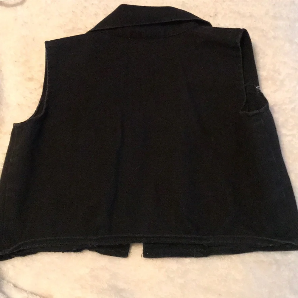 Girls medium vest
